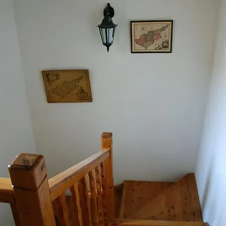 Kontoyiannis House *